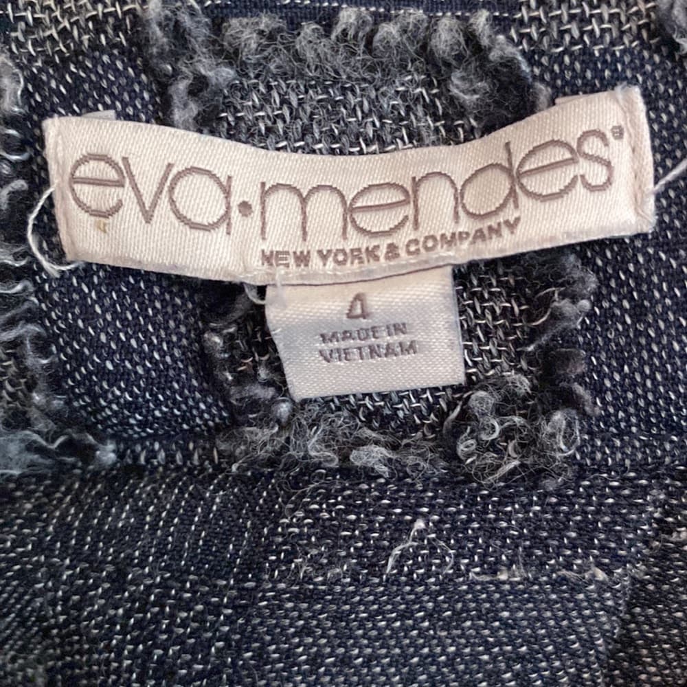 Elegant Eva Mendes Checkered Skirt - Size 4 - Thumbnail 2