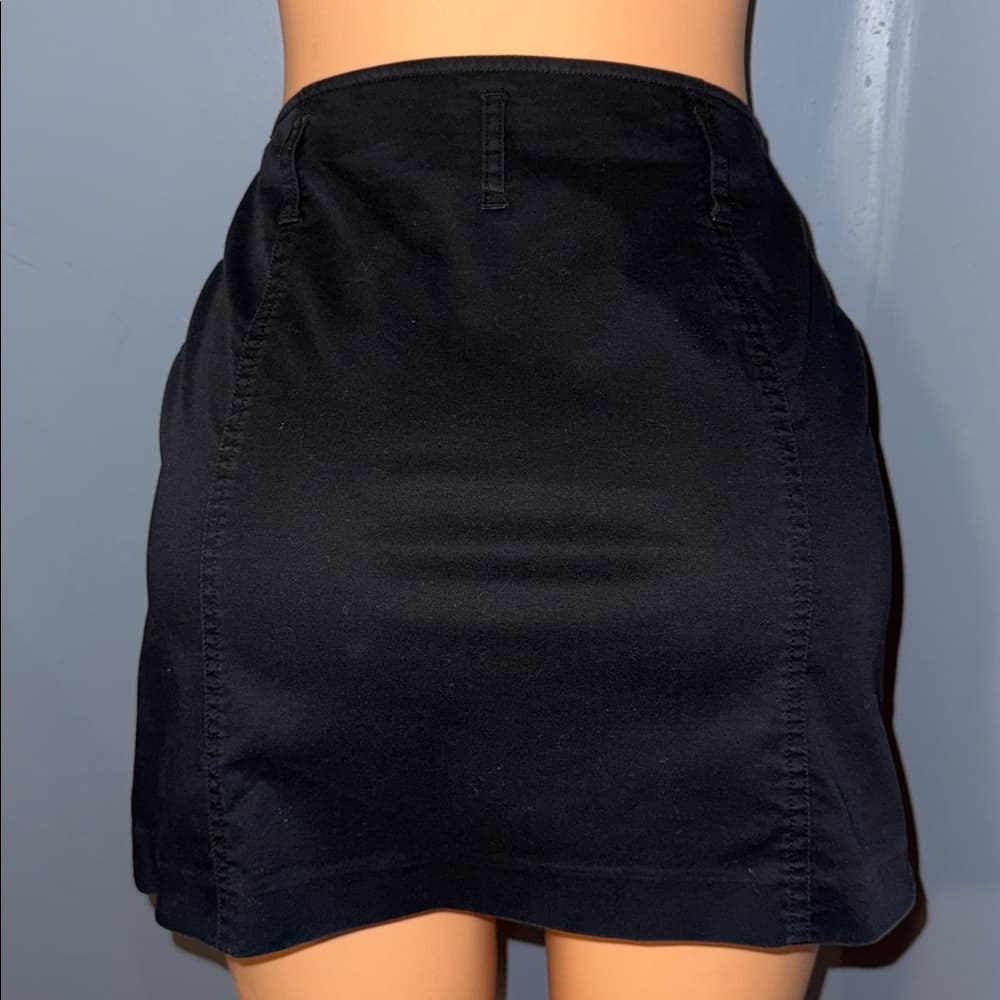 The Limited Black Wrap Skirt - Size 0 - Thumbnail 4