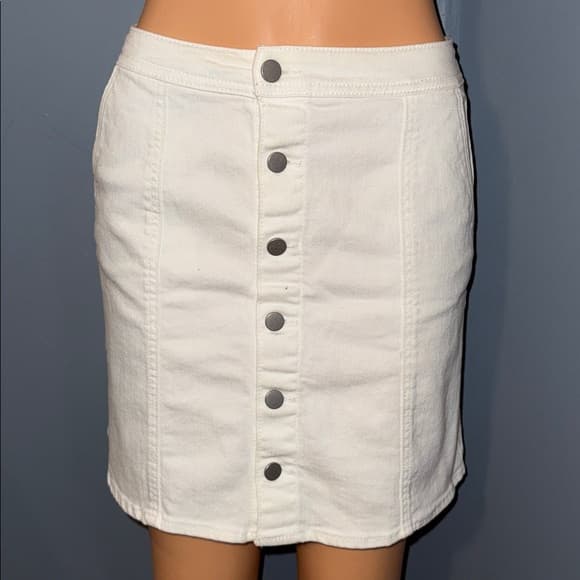 A New Day White Button-Front Denim Skirt – Size 6 - Thumbnail 5