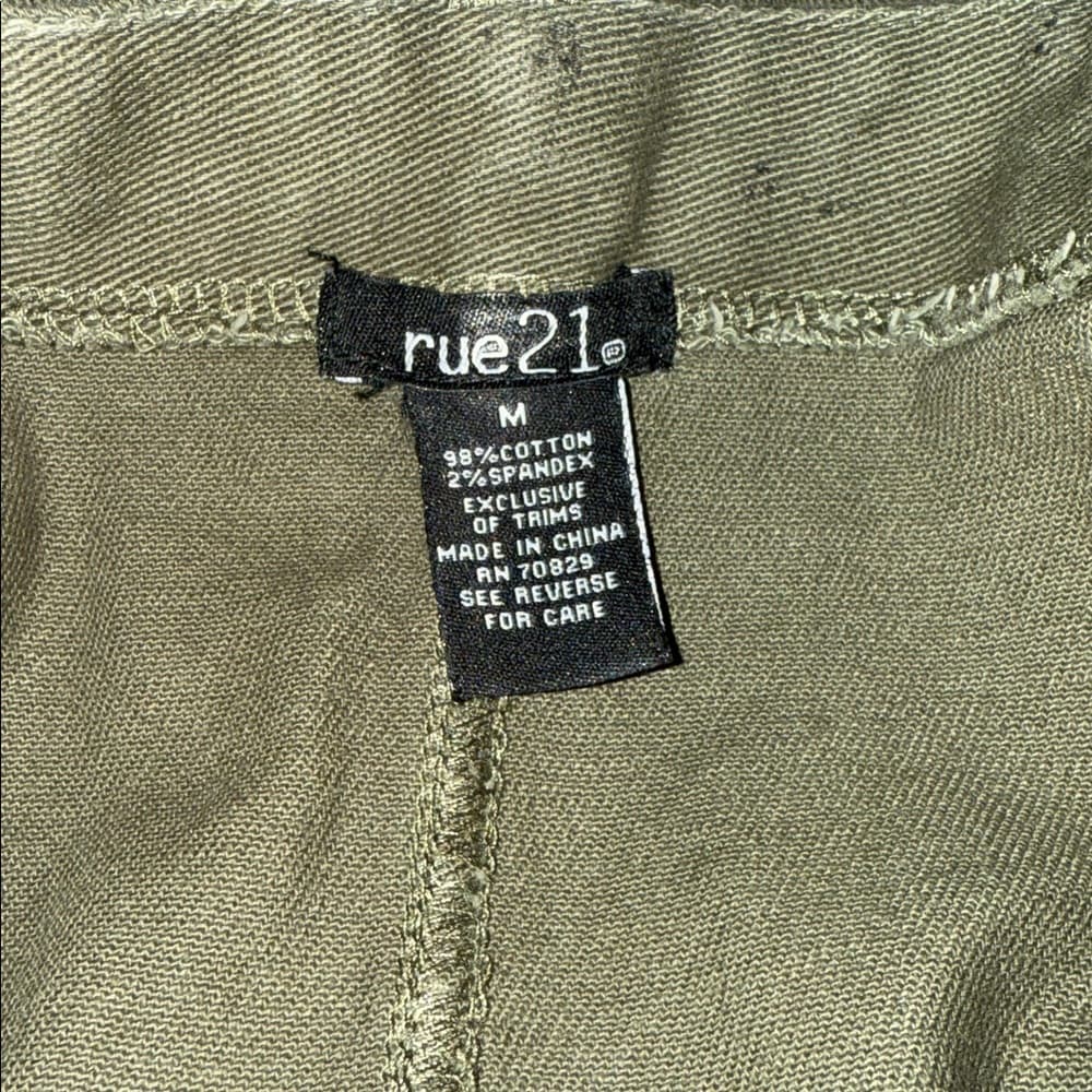 Rue 21 Olive Green Cargo Mini Skirt – Size Medium - Thumbnail 4