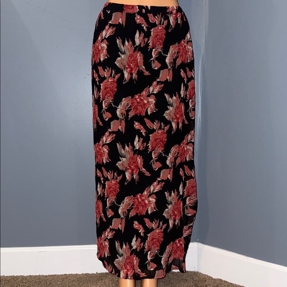 Elegant Style & Co. Floral Skirt - Size 6 - Thumbnail 5