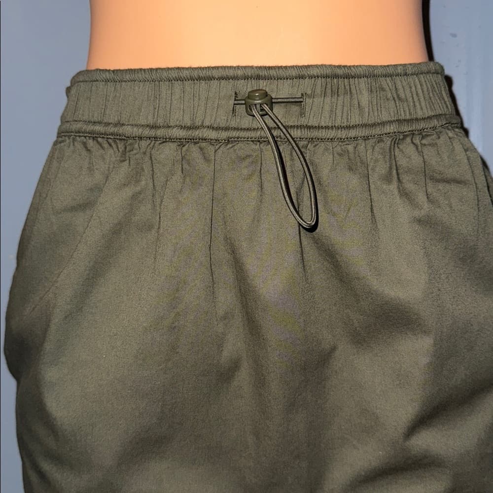 Stylish Evereve Olive Green Skirt - Size 2 - Thumbnail 2