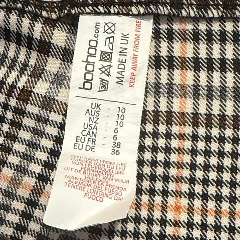 Chic Boohoo Plaid Mini Skirt - Size 6 - Thumbnail 5