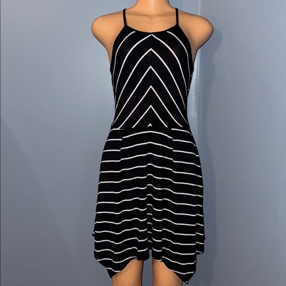 Black and White Stripe Dress - Thumbnail 8