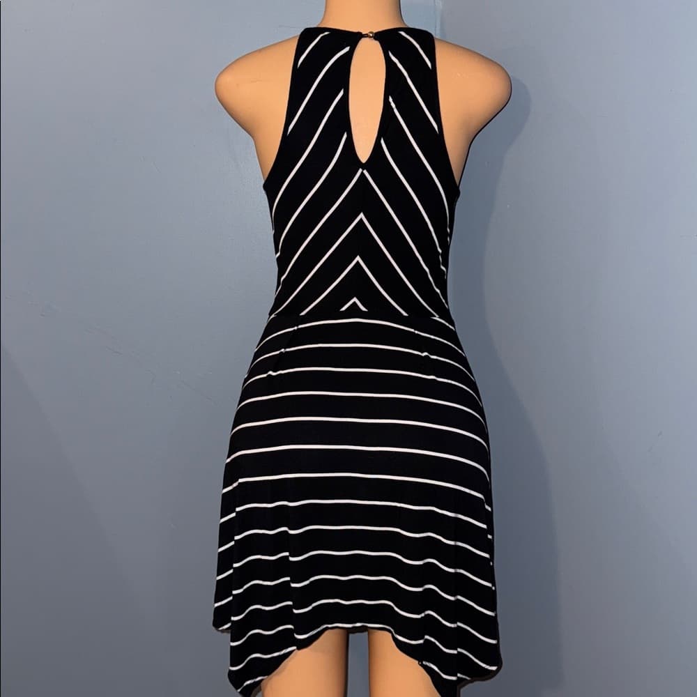 Black and White Stripe Dress - Thumbnail 5
