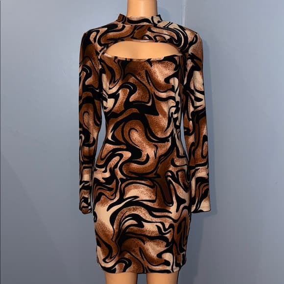 Trendy Fashion Nova Abstract Print Dress - Size Large - Thumbnail 6