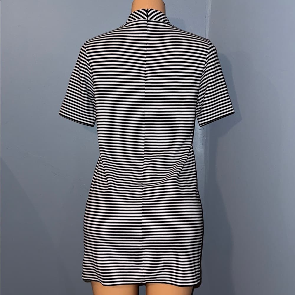 Classic Striped T-Shirt Dress - Size Medium - Thumbnail 2