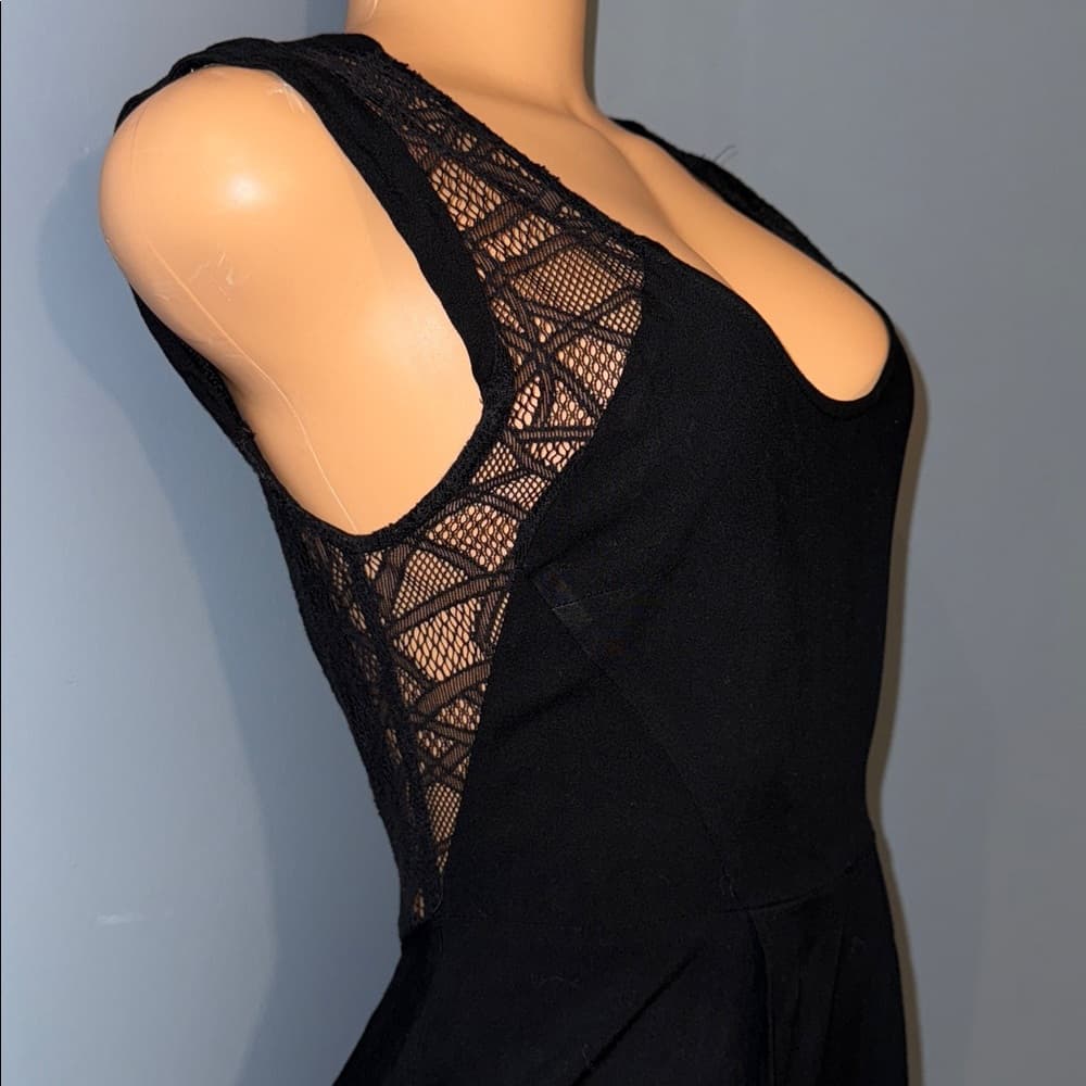 Black Dress - Thumbnail 3