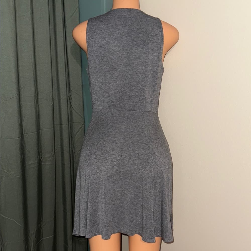 Candie's Gray Mini Dress with Floral Detail - Thumbnail 2