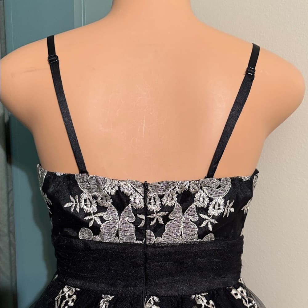 Chi Chi London Black and Silver Floral Mini Dress - Thumbnail 4