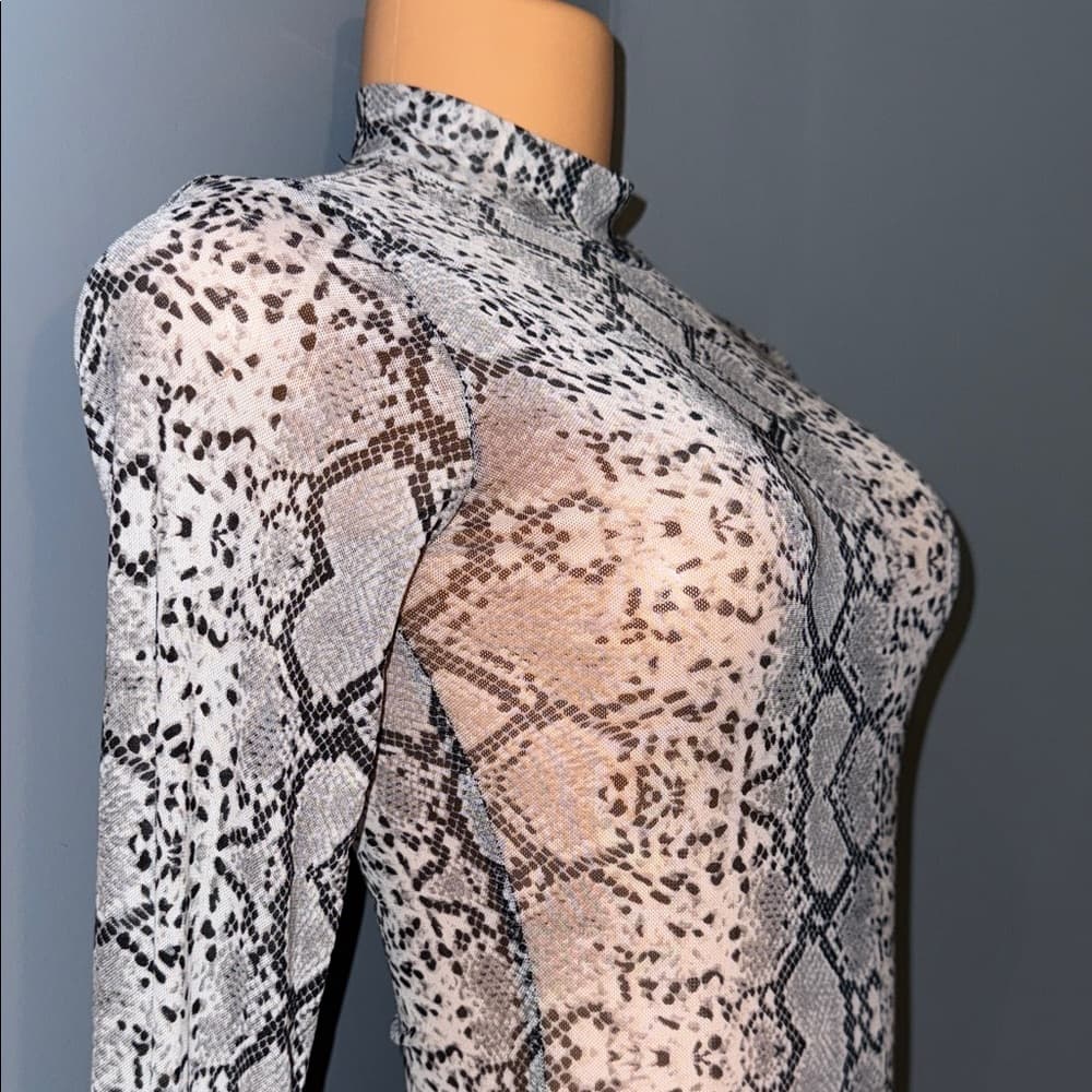 Elegant Long Sleeve Snake Print Dress - Thumbnail 2
