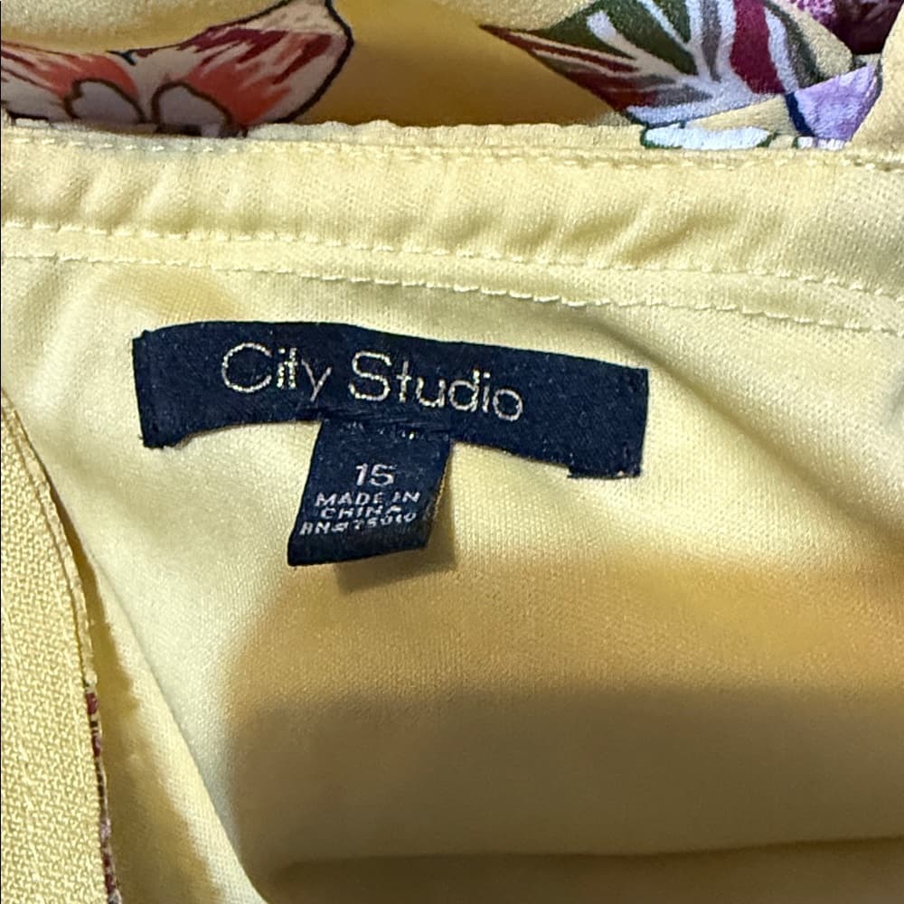 NWT - Beautiful City Studio Yellow Lace Dress - Size 15 (Juniors) - Thumbnail 5