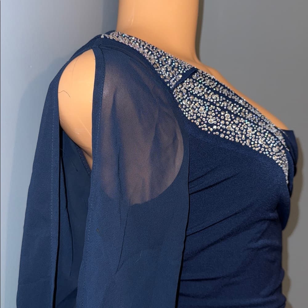 Elegant City Triangles One-Shoulder Dress - Size Small - Thumbnail 4