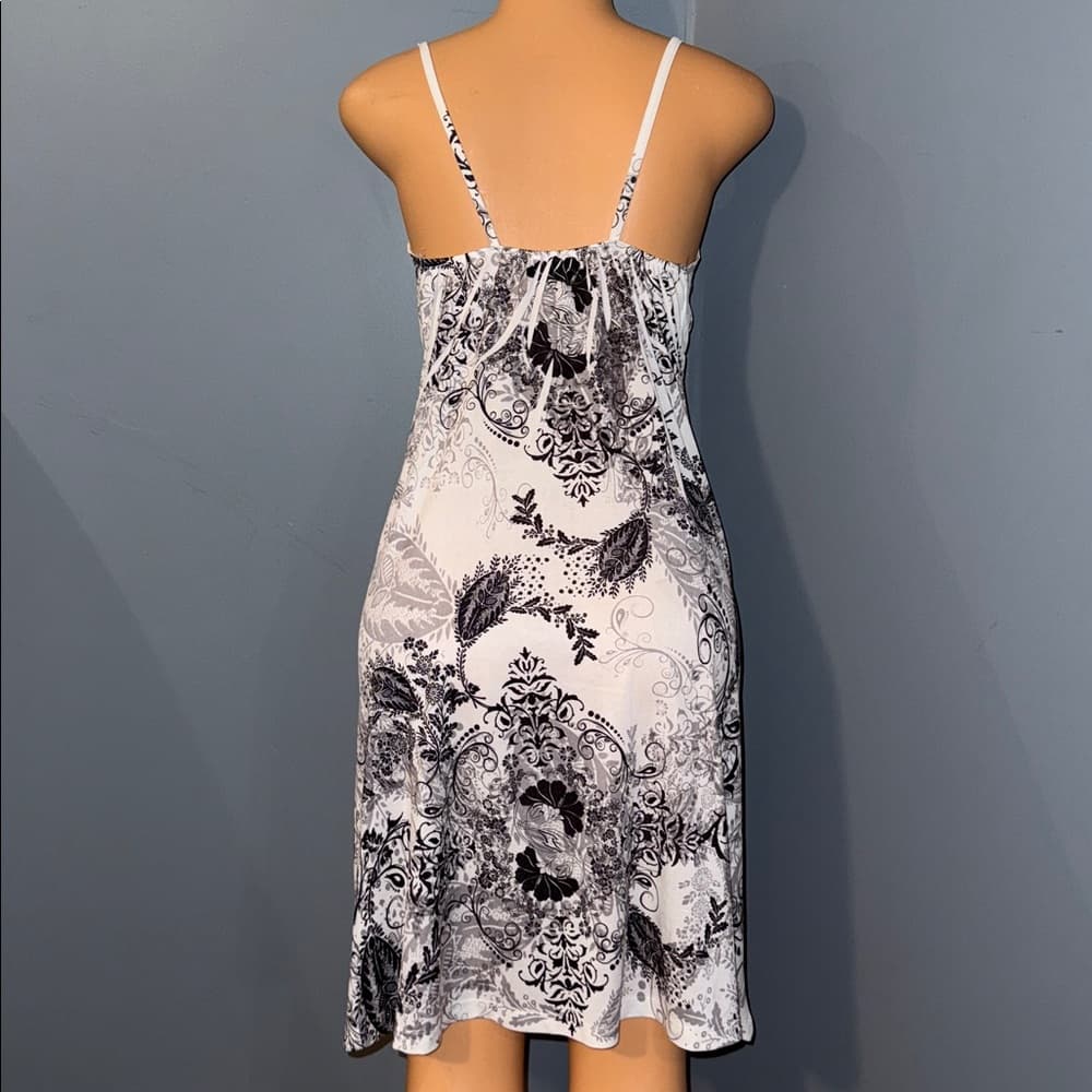 Elegant Cristina Love Floral Print Dress - Size Large - Thumbnail 3