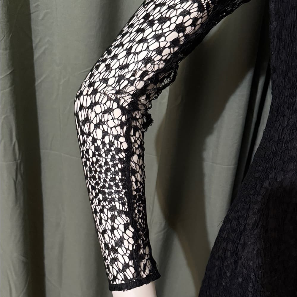 H&M Black Lace Long Sleeve Dress - Thumbnail 2