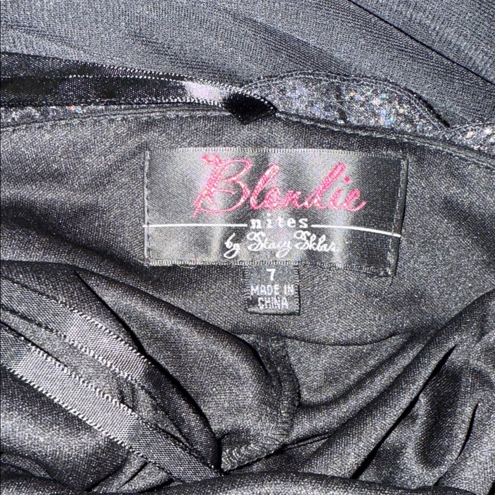 Blondie Nites Black One-Shoulder Dress with Embellished Waist - Thumbnail 7