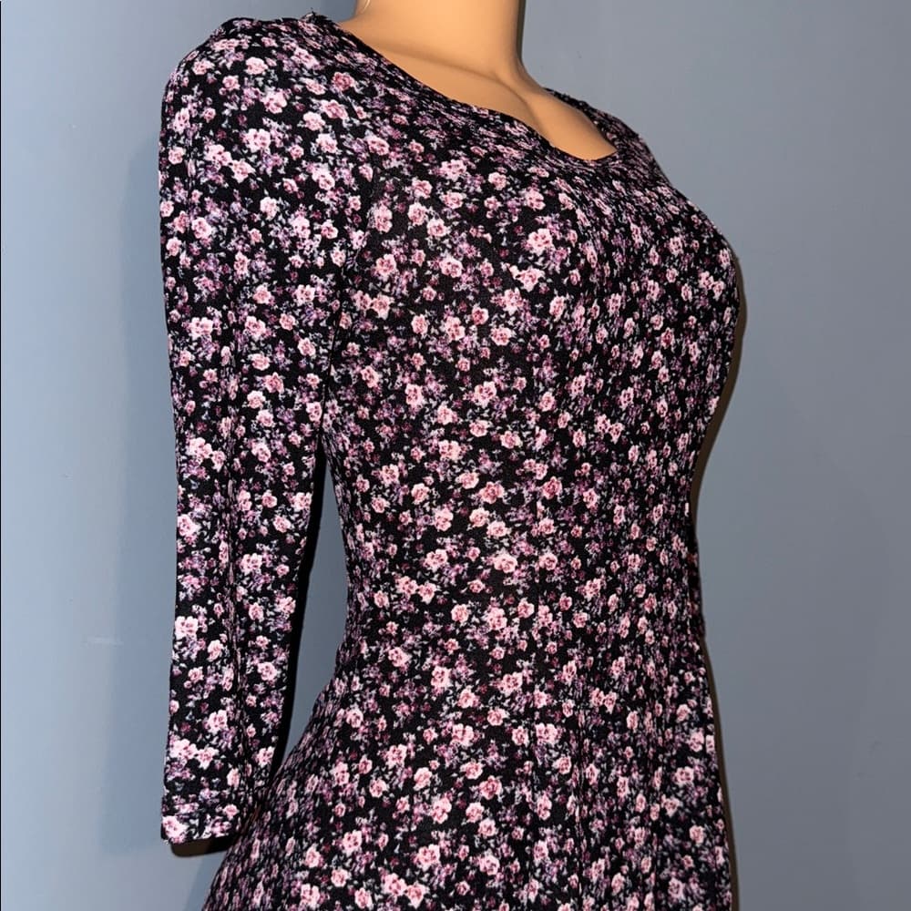 So Rad Floral Dress - Size Small - Thumbnail 2