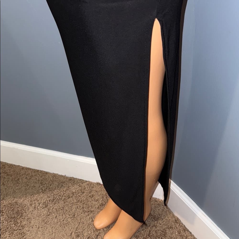 Elegant Iris Black Cutout Midi Dress - Size Small - Thumbnail 6