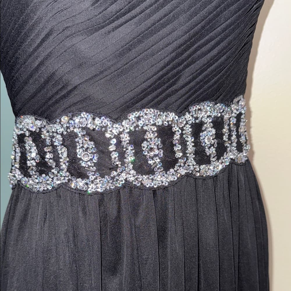 Blondie Nites Black One-Shoulder Dress with Embellished Waist - Thumbnail 3