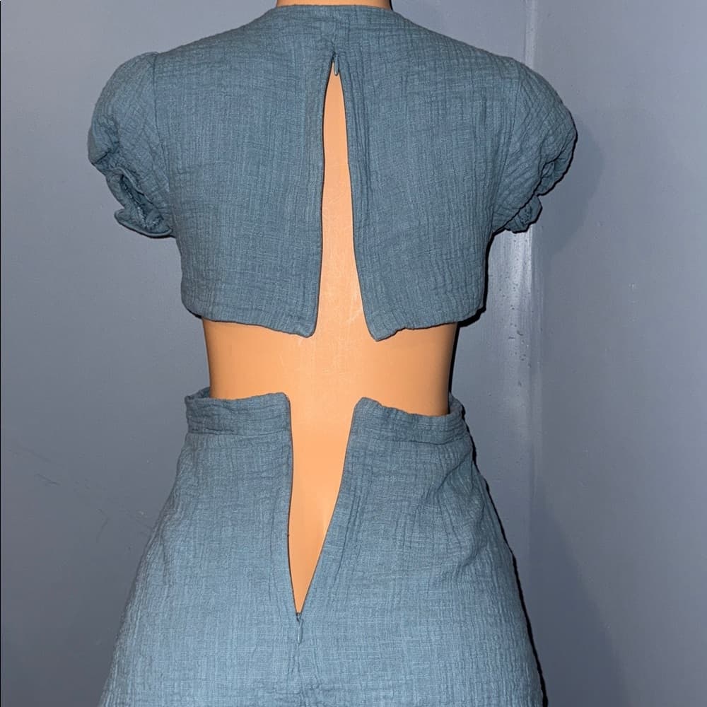 Blue Blush Cut-Out Mini Dress - Size medium - Thumbnail 4