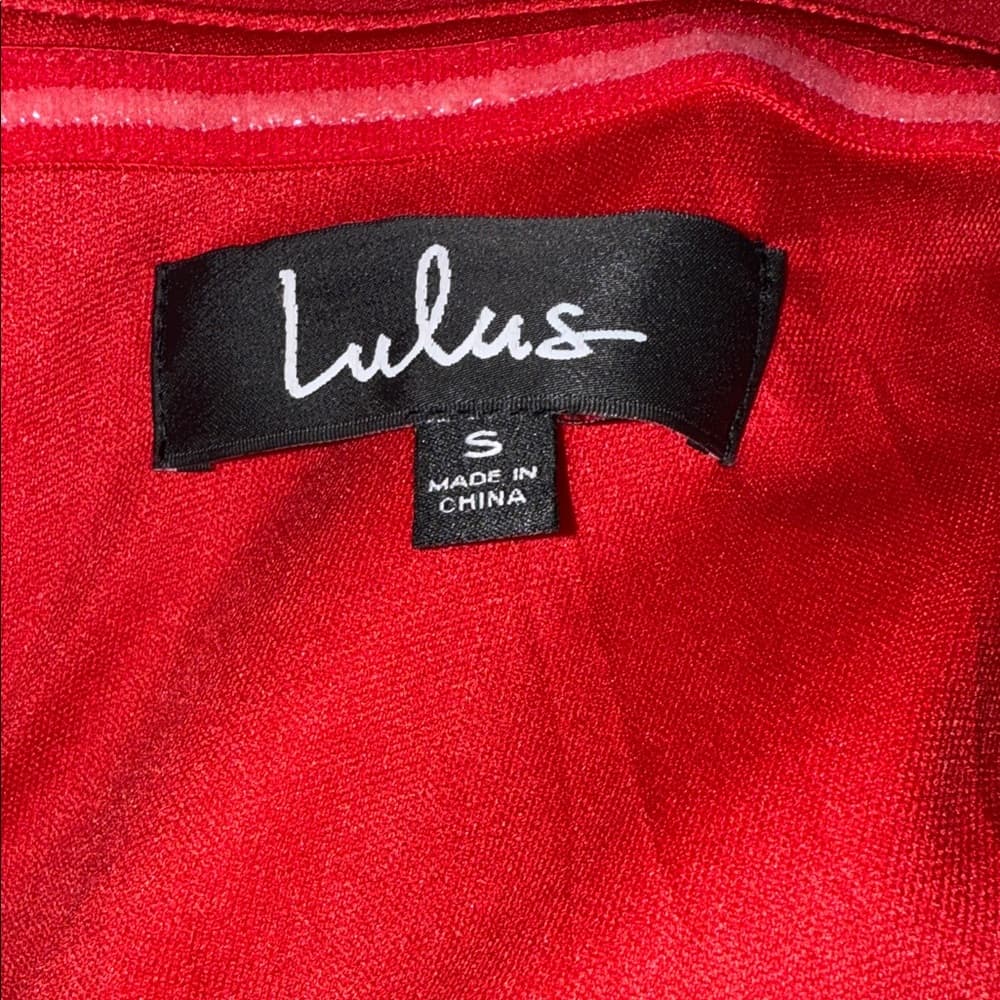 Elegant Red Off-Shoulder Dress - Thumbnail 3