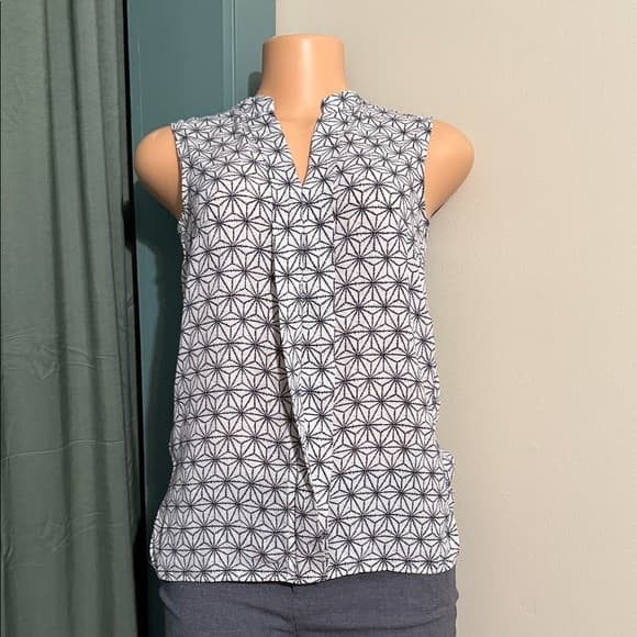 H&M Black and White Geometric Blouse - Thumbnail 5