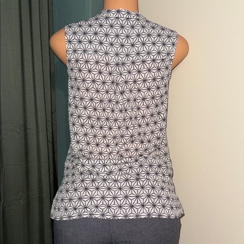 H&M Black and White Geometric Blouse - Thumbnail 2