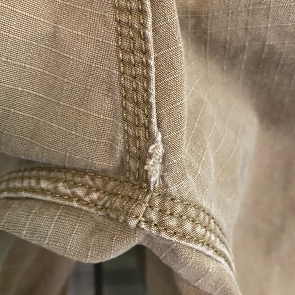 Carhartt pants and two shirts* - Thumbnail 5