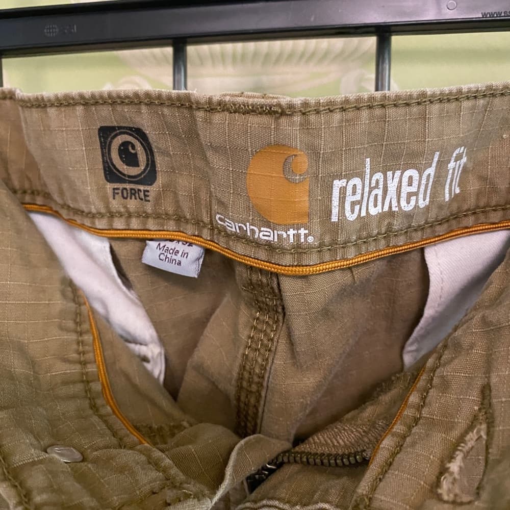 Carhartt pants and two shirts* - Thumbnail 3