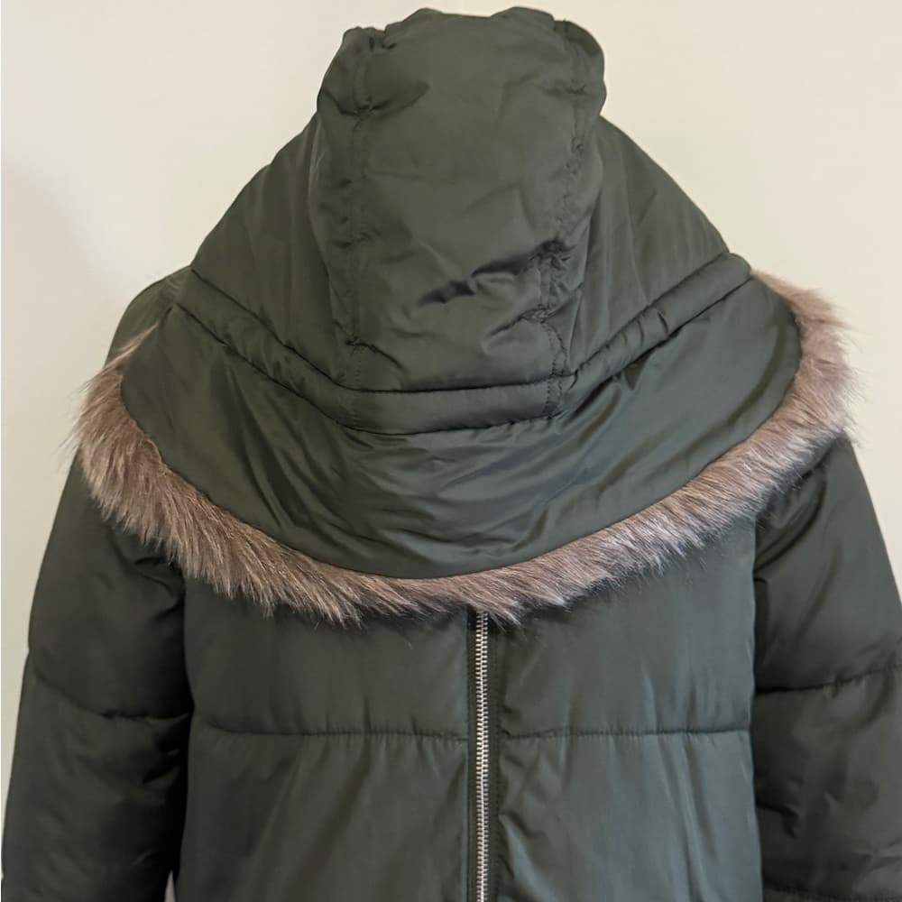 Old Navy Women's Dark Green Puffer Coat with Fur Trim - Thumbnail 4