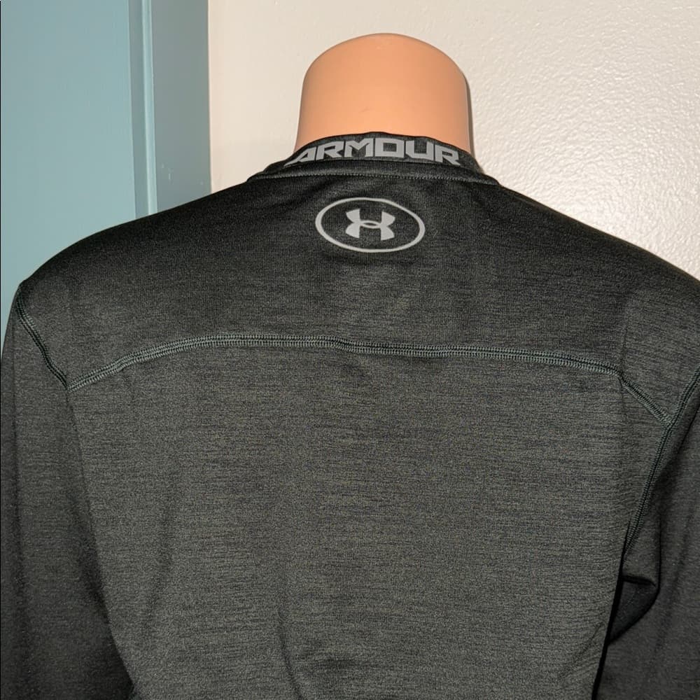 Under Armour Women's Black Sweatshirt - Thumbnail 3