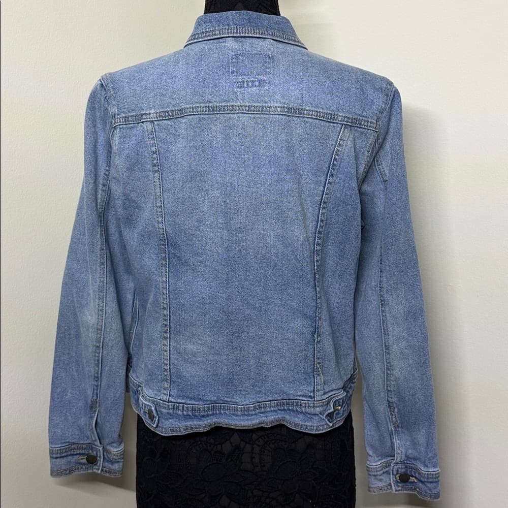 Universal Thread jean jacket - Thumbnail 2