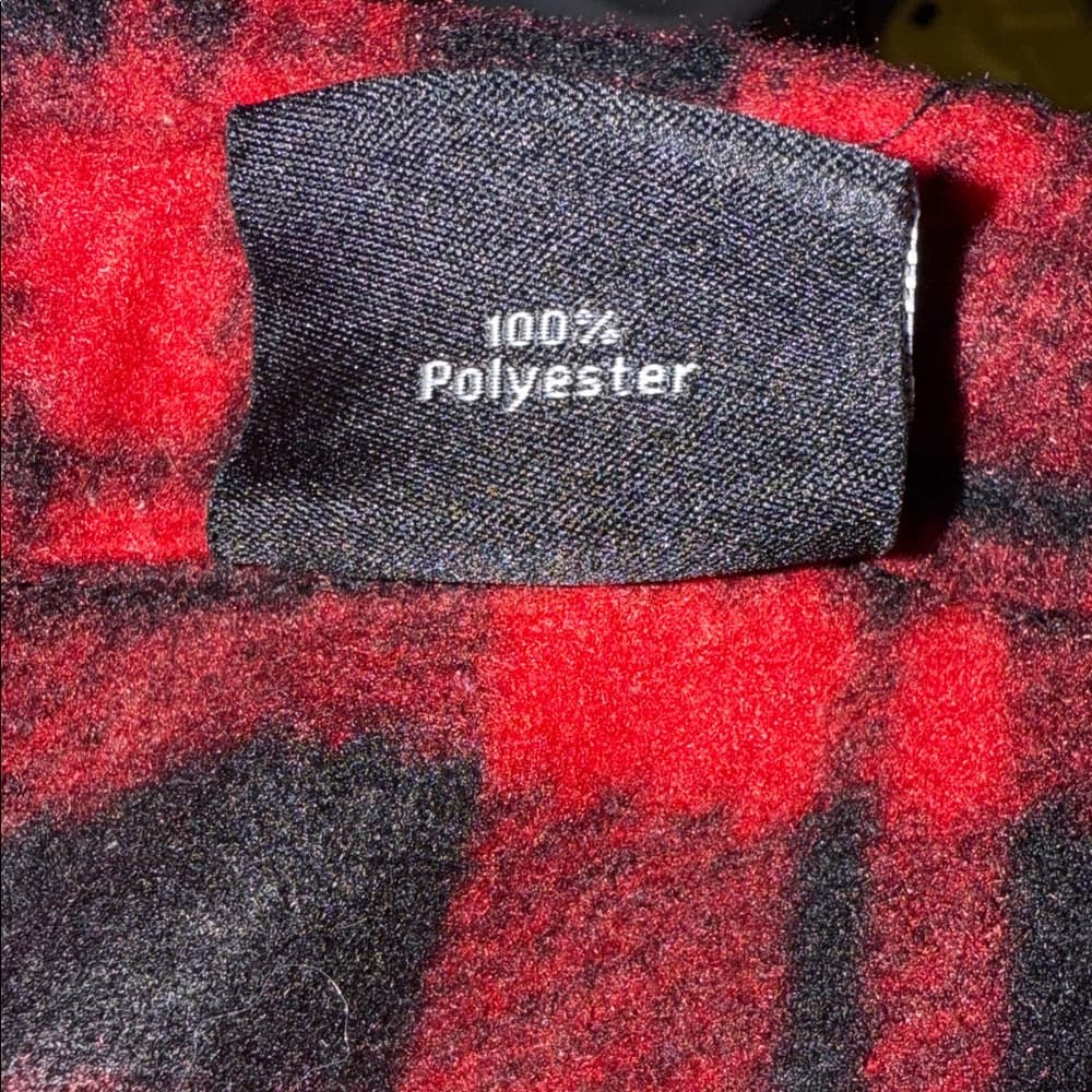 Red and Black Plaid Button-Up Flannel Shirt - Size XL - Thumbnail 4