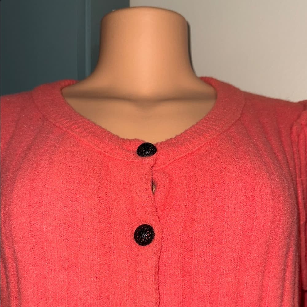 Free People Coral Button-Up Sweater - Thumbnail 3