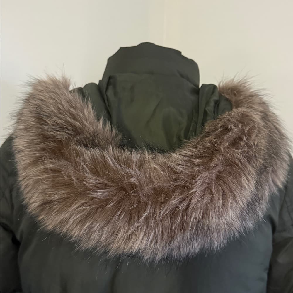 Old Navy Women's Dark Green Puffer Coat with Fur Trim - Thumbnail 7
