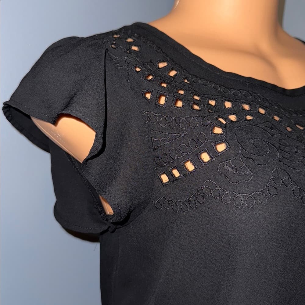 Elegant Black Lace Detail Blouse – Size XS
