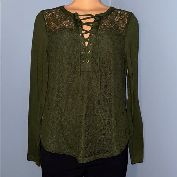 Stylish No Boundaries Lace-Up Top – Size Large - Thumbnail 6