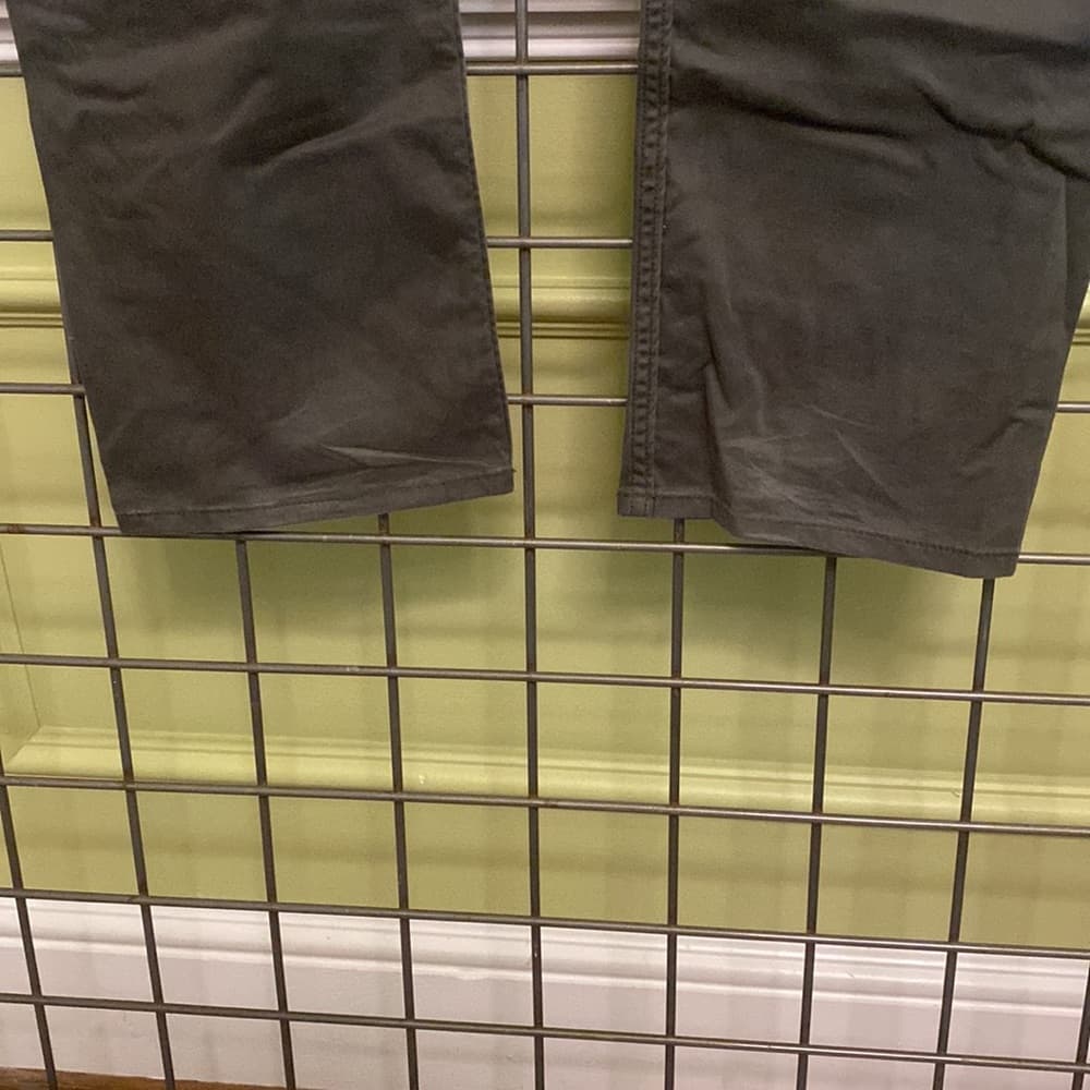 36 x 32 Banana Republic Navy green jeans - Thumbnail 2