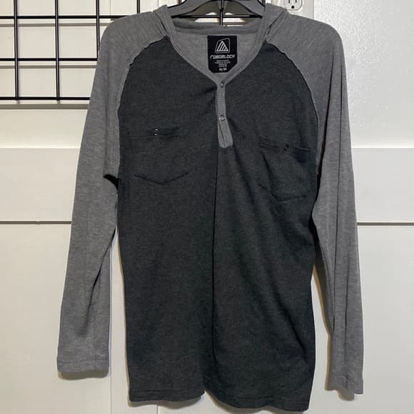 Long sleeve half button down pullover - Thumbnail 4
