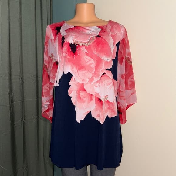 JM Collection Pink Floral Blouse with Navy Base - Thumbnail 4