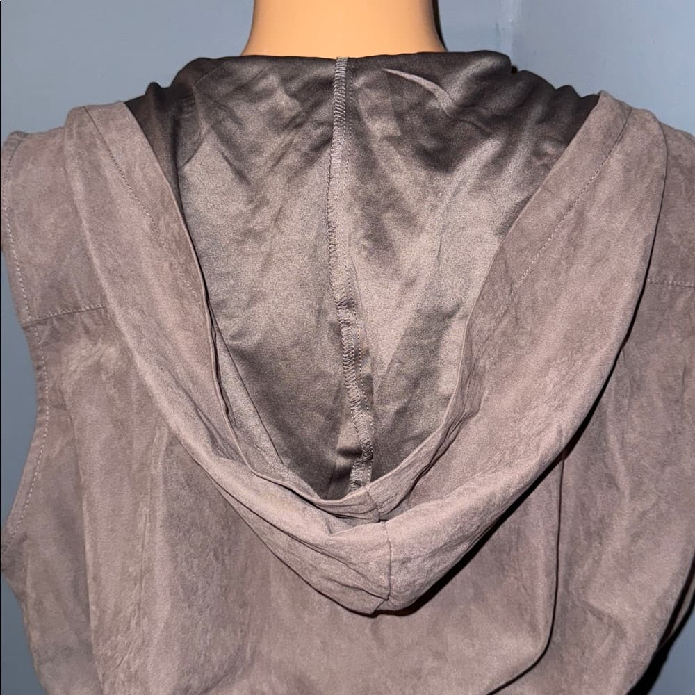 Papaya Sleeveless Hooded Vest - Size Medium - Thumbnail 5