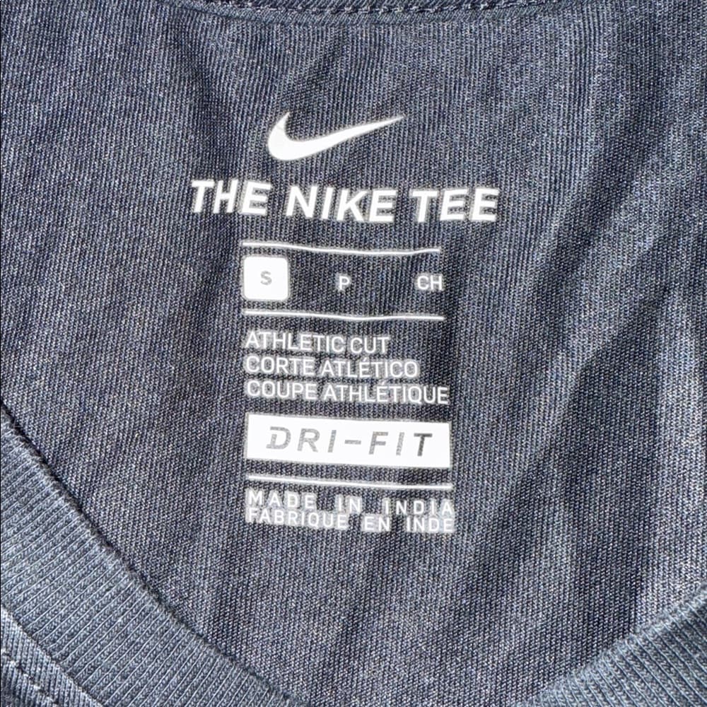 Nike Dri-FIT T-Shirt - Size Small - Thumbnail 2