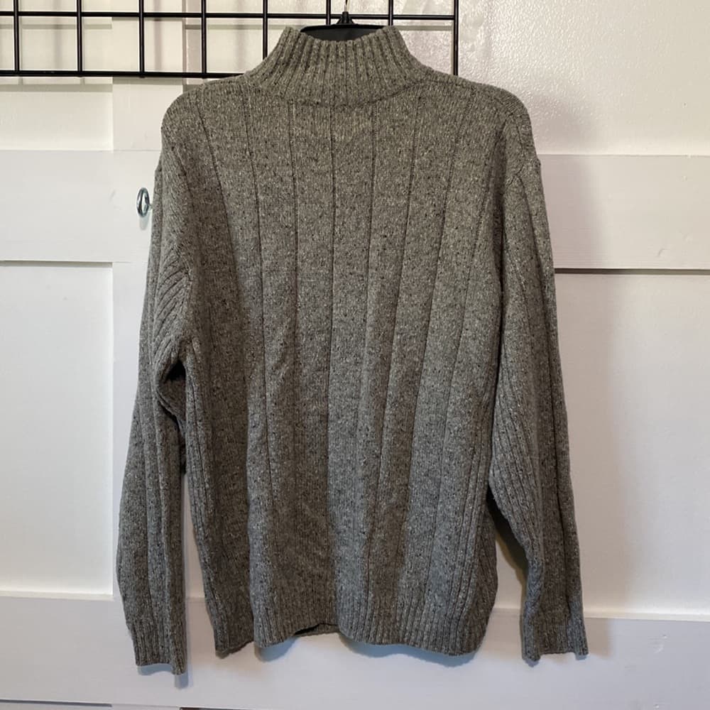JB Craft grey pullover sweater. Quarter zip. - Thumbnail 2