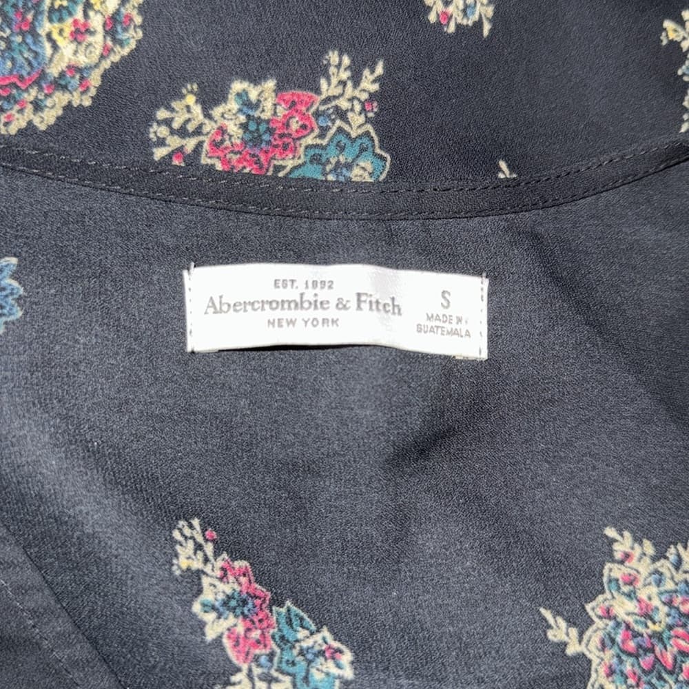 Abercrombie Black Floral Lace-Up Blouse - Thumbnail 3