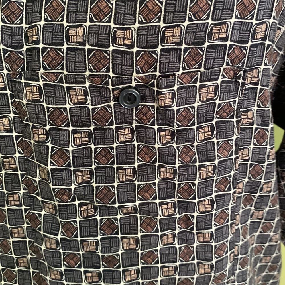 Men’s short sleeve button down shirt