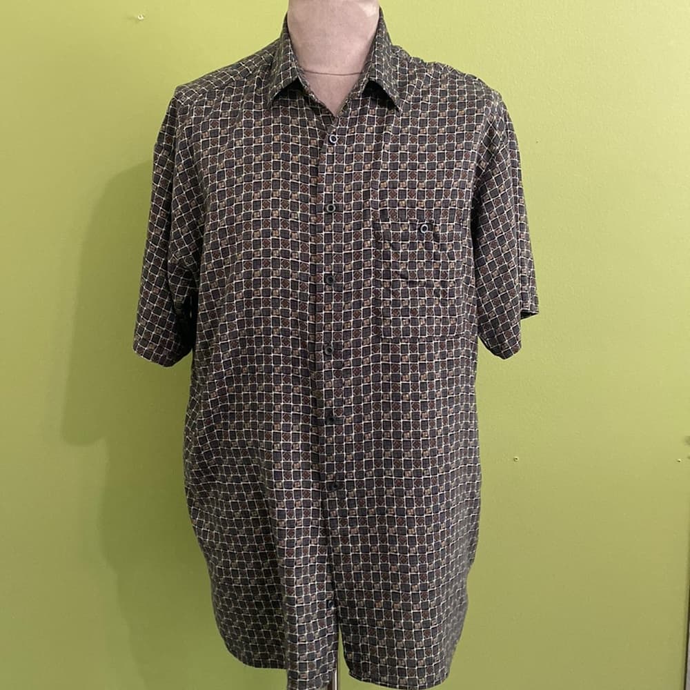 Men’s short sleeve button down shirt - Thumbnail 3