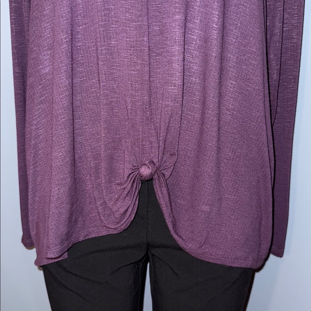 Chic Mossimo long sleeve top. Size XXL.