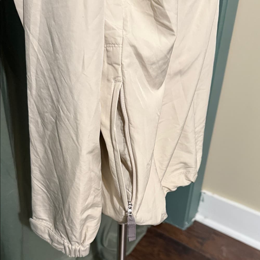 Men's Tan and Gray Jacket - Thumbnail 2
