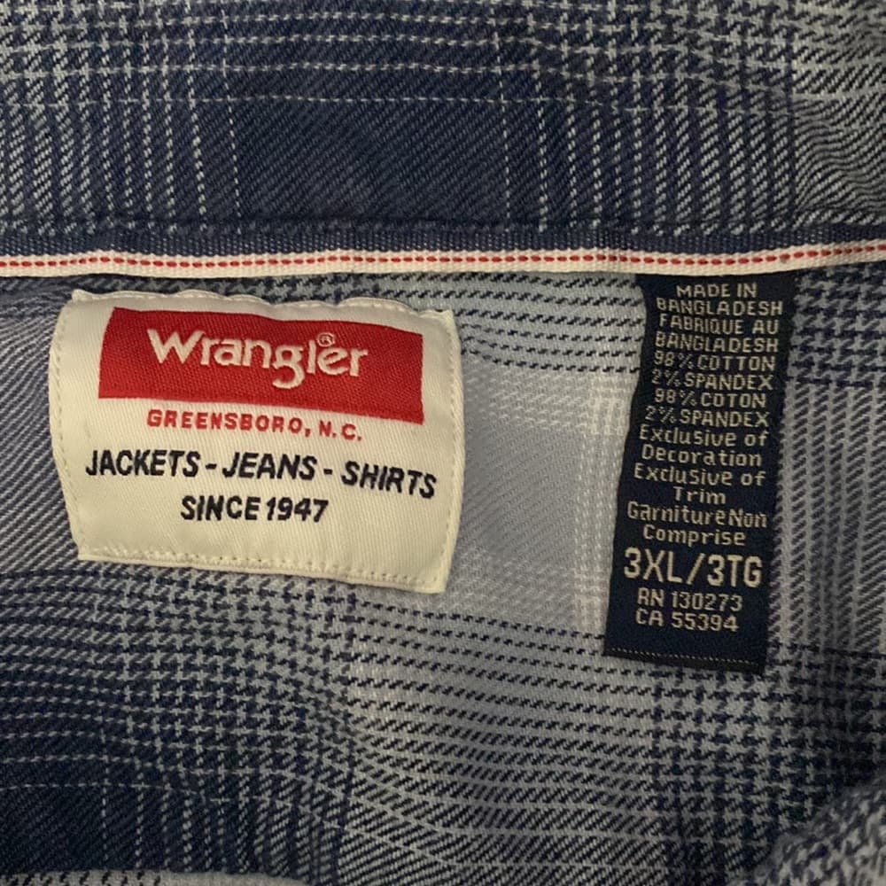 Men’s Wrangler button down shirt - Thumbnail 2
