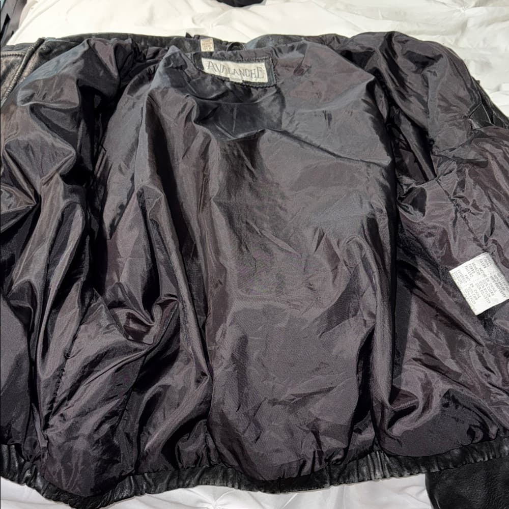Vintage Avalanche Men's Black Leather Bomber Jacket - Thumbnail 2